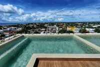 Brand New Build - Best Location 2 Blocks from the Fery Ocean View Pool Roof Top. - 4 stjerner