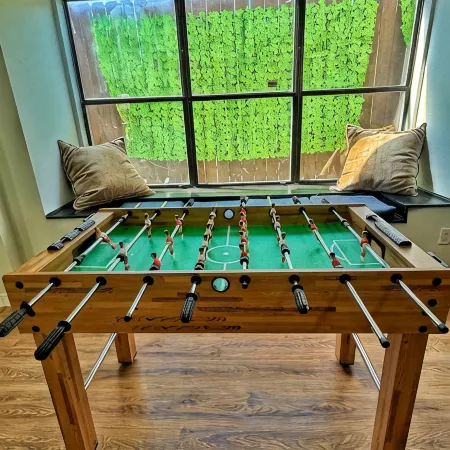 Spacious & Game room in Irving 15 min to Airport& downtown Dallas