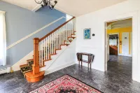 Big Sunny Family House