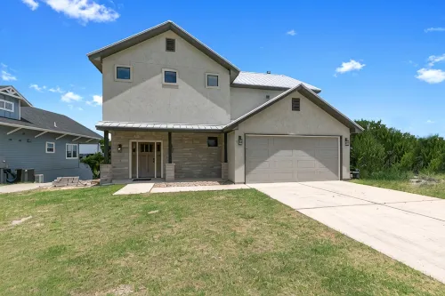 “WATERS-EDGE” A WATERFRONT home! Hot Tub!! VIEWS!!! - Butik