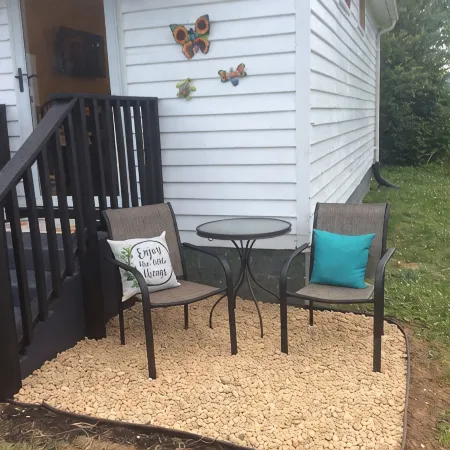Lovely, Clean and Walkable in the Town of Luray.