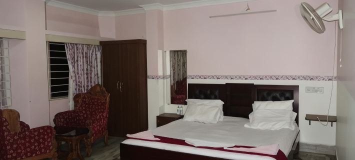 Hotel Hcb (Hemo Chandra Bhawan) Hotels in Ganjam