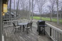 The Ski & Tee - 5 bdrm condo on 18th fairway & steps from ski trail - 4-Star