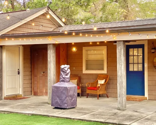 The Little Manor on 7th, secluded cottage moments from Historic Downtown Laurel Hotels in Laurel