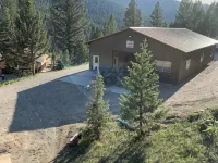 Beautiful Cabin located in the Little Belt Mountains Hotels in Meagher County