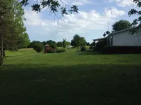 Secluded Farm near Bennett Springs State Park, 66 Robin Ln Tunas, MO 65764 Hotels in Laclede County