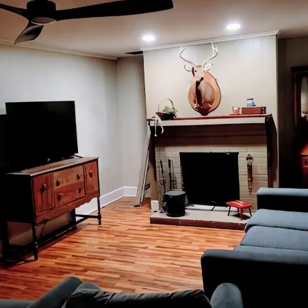 Enjoy farm and nature near South Huntsville, Redstone Arsenal, and the River!