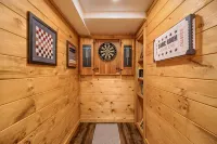 Cozy Retreat - 8 Minutes to Top Trails -Hot Tub + Firepit - con encanto