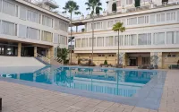 Royal Senyiur Hotel - Pools