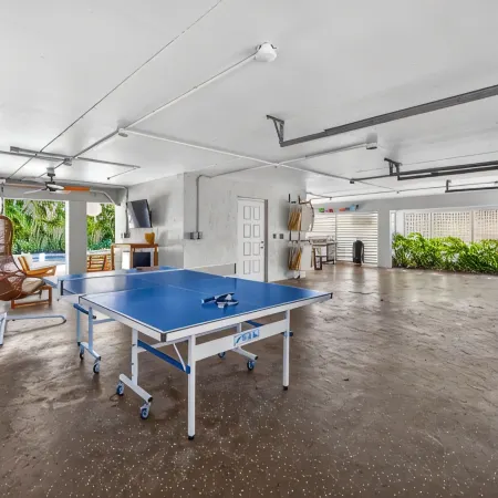 Oasis~2Min Walk to Gulf,3 King+Twin Bunk,Salt Pool+Spa,Golf,Bikes,Bocce+Cornhole