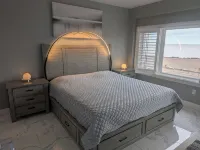 That's the Lake View !3Bed 3Bath - 1 King, 2 Queens82" TV for Evening Movies - Wifi