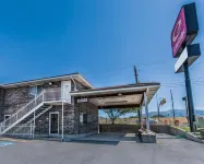 Ameri-Stay Inn & Suites