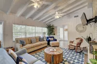 Downtown Delray Beach House, Heated Pool, 5 min to Atlantic Ave - Wi-Fi