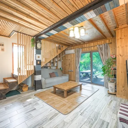 Geochang Deokyu Gongbang Pension (Pine Room)