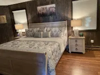 Mountain House in Fancy Gap with Beautiful View and Hot Tub on Deck - 3 stjerner