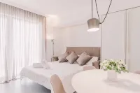 Suite 10 Home Design & Spa