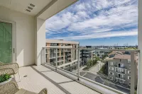 @ Marbella Lane - Sleek Corner Ocean View - Merinäköala