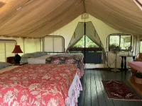 Glamp Thomas On Adk Farm Offers Privacy, Stargazing And Mountain Views Hotéis em Johnsburg