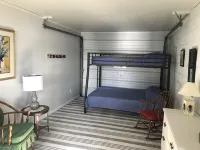 斜松: 寧靜湖畔小屋 - 民宿