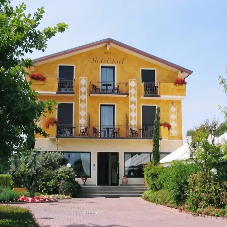 Hotel Riel