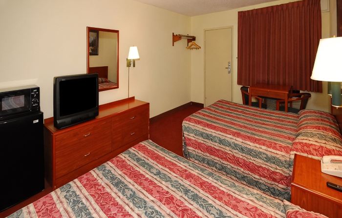 Econo Lodge Goldsboro Hwy 70