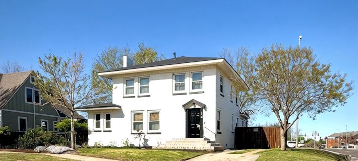 Restored 1935, 3-bedroom house, less than a mile to campus & downtown Hotels in Norman
