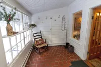 Sunnybrook House - 5 bedroom antique home in landscaped wooded grounds. - Wifi