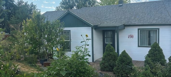 Brilliant 4-bedroom house with AC in Arvada! Family and Pet friendly, Hotels in Arvada