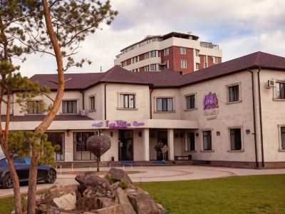 La Villa Park Hotel