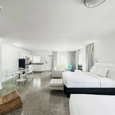 Tranquilo Hotels near Bonnet House Museum & Gardens