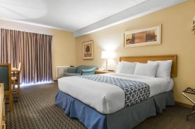 Econo Lodge Airport Quebec