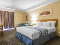 Econo Lodge Airport Quebec Hotels near Québec City Jean Lesage International Airport