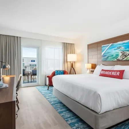 Compass Hotel by Margaritaville Anna Maria Sound