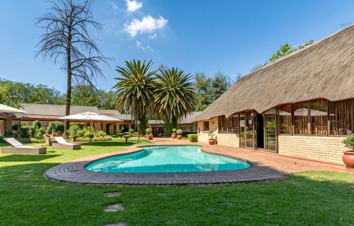 Hoyohoyo Chartwell Lodge