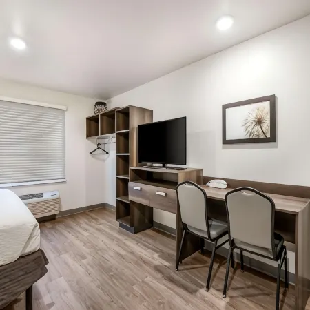 WoodSpring Suites Gurnee - Chicago