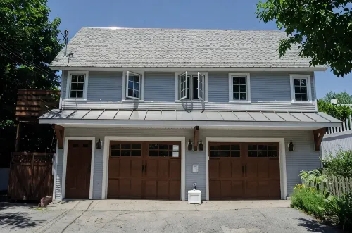 Wellness Suite Nestled In Downtown Burlington - Balkoner