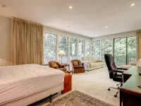Exclusive House On Foothill with hot tub, sauna and jacuzzi. ウェルチズのホテル