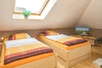 4-star holiday home with terrace, large garden, 3 bedrooms and 2 bathrooms - 民宿