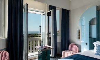 Regina Experimental Biarritz