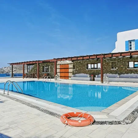 Maganos Suites
