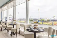 โรงแรมเบอร์ลิงตัน - พร้อมอาหารเช้า