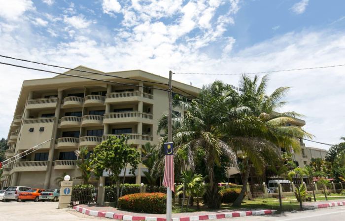 Coral Bay Resort
