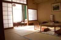 Nozaru Onsen Hostel - Hostales