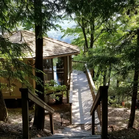 Couples Retreat with Hot Tub, Lake & Mountain Views in Big Canoe Luxury Resort