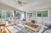 Coastal Cape Cod 3 bedroom close to the beach, bike path & ponds! - 3-Star