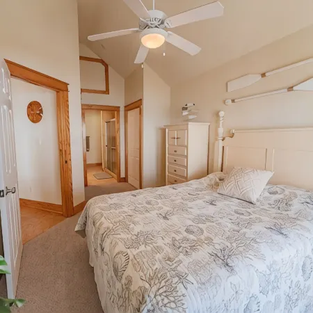 Sound front condo, pool, water access, & sunsets