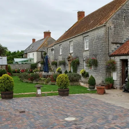 Double-Gate Farm