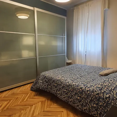 Complete apartment adjacent to historic center