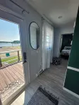 Charming 2-bedroom cottage with WiFi and AC in serene Grafton - Wifi