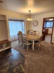 Beautiful 5 bedroom home only minutes from UIUC - 3つ星